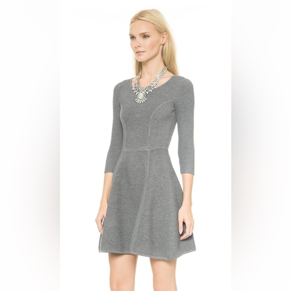 Milly textured fit and flare dress - Picture 3 of 6